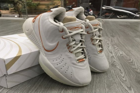 Đánh giá chi tiết Nike LeBron 16: Cải tiến vượt bậc so với LeBron 15