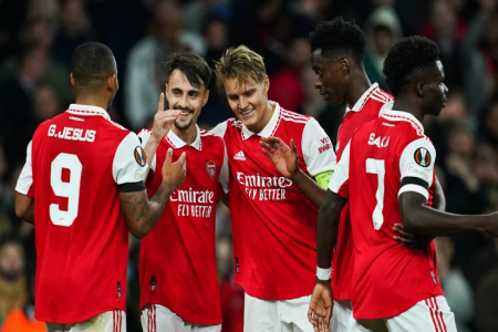Leeds đấu với Arsenal: Phân tích và dự đoán kết quả trận đấu.